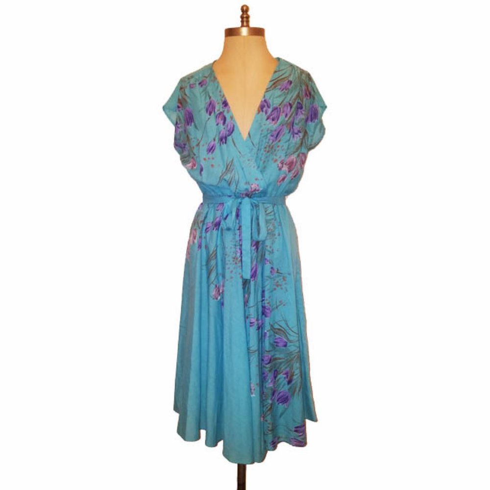 Vtg 70s Aqua Floral Print Surplice Dress M